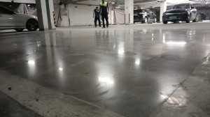 南京伊洁特斯公司完成丹枫园小区车库地面改造 地面固化 地面划线项目