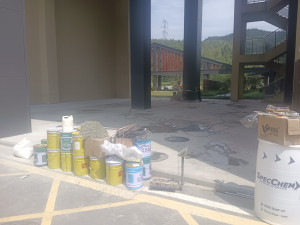 中国十七冶集团马鞍山医院项目环氧地坪 地面固化 地坪划线项目由南京伊洁特斯公司施工中