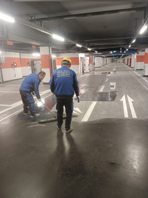 滨江大华地产车库龟裂纹修补 固化 划线 交通设施 内墙标识项目由南京伊洁特斯公司完成