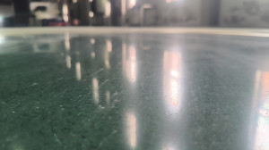合肥国轩高科地面修缮及固化与龟裂缝修复项目样板由南京伊洁特斯环境科技有限公司施工中